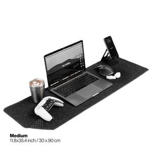 Deltahub Minimalistic Desk Mat